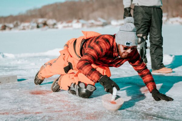 Events Im Winter – Eisstockschießen In Berlin, am See, Weihnachtsfeiern In Berlin; Event-Locations Für Firmen-Weihnachtsfeiern, Vereinsfeiern Oder Gemütlichen Weihnachtsessen